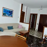 Residential Area Near The Sea And The Mountains Apartament *