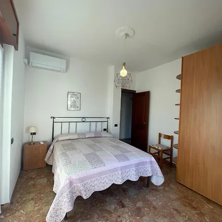 Residential Area Near The Sea And The Mountains Apartman Diano Marina