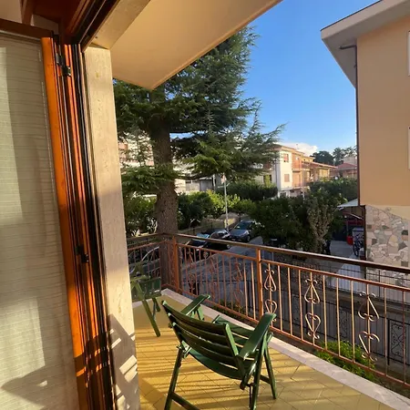 Residential Area Near The Sea And The Mountains Апартаменти *