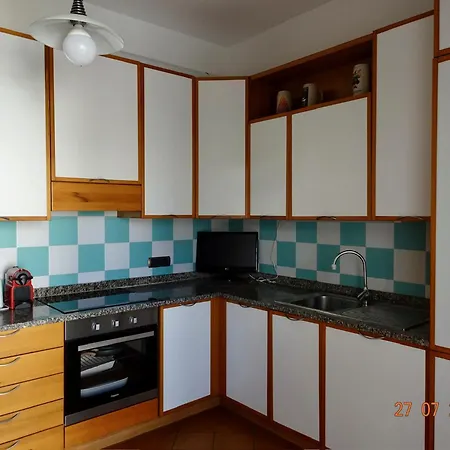 公寓 Residential Area Near The Sea And The Mountains *