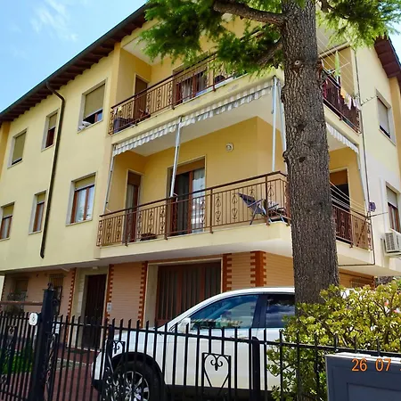 Residential Area Near The Sea And The Mountains Appartement *