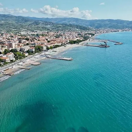 Residential Area Near The Sea And The Mountains Appartement Diano Marina