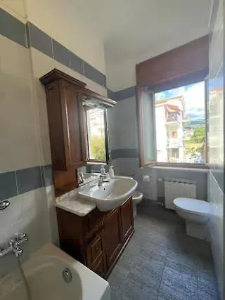 Residential Area Near The Sea And The Mountains Appartement
