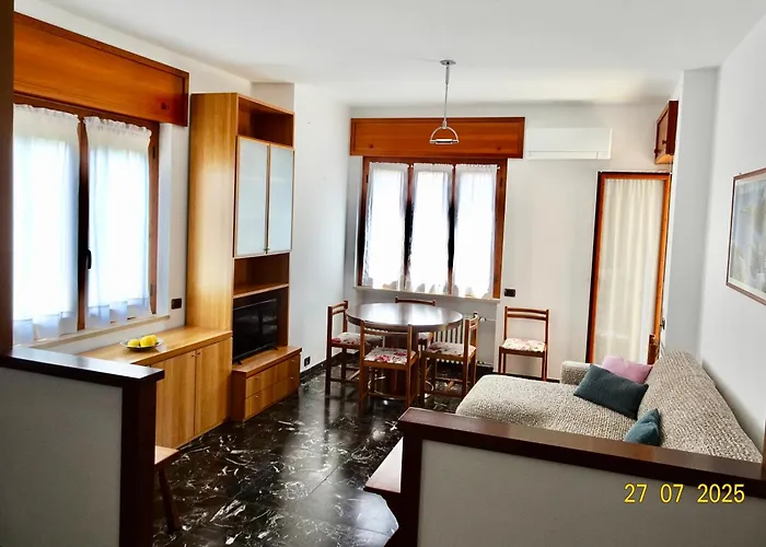 公寓 Residential Area Near The Sea And The Mountains 迪亚诺马里纳